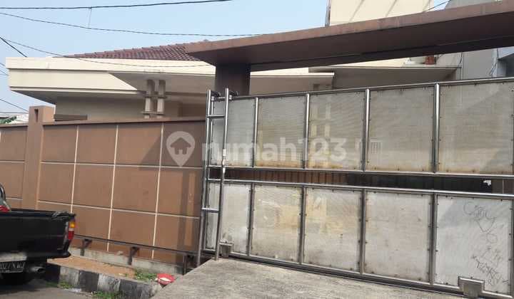 Dijual Harga Terbaik Rumah Taman Kota Posisi Hook Dekat Stasiun Kereta