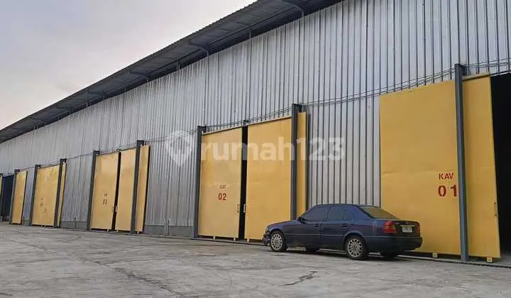 Gudang Komersil di Kawasan Pergudangan Jelambar Jakarta Barat Siap Pakai