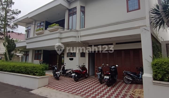 Hunian Mewah Estetik With Private Pool & Garden Area TB Simatupang JakSel