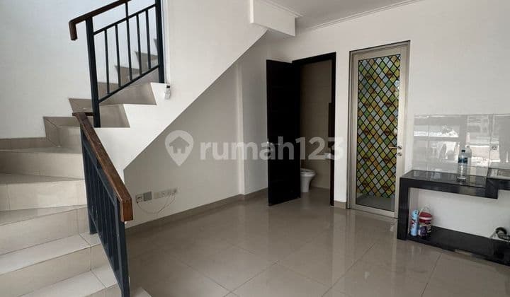 disewakan cepat rumah pik 2 milenial , 2BR ,sudah ada ac disetiap ruangan