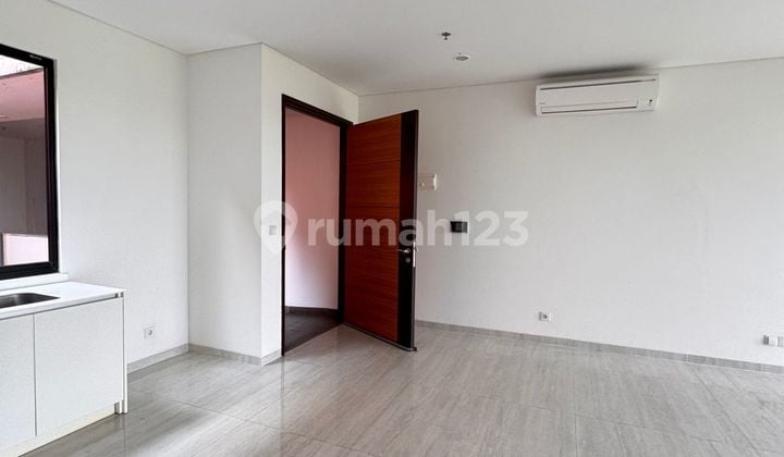 Lloyd 2Br Apartment Alam Sutera View Sitara Street