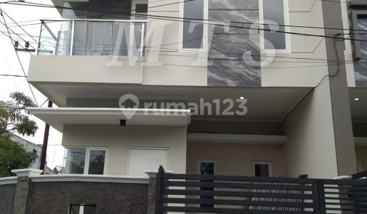 Dijual New House Sutorejo Dekat Galaxy Mall 2 Lantai
