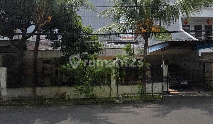 Di Jual Rumah Tua Pluit Permai Itung Tanah.