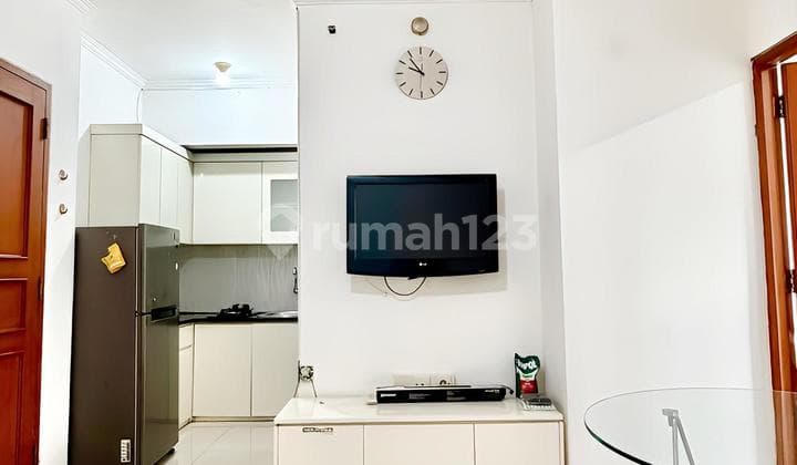 Jual Cepat Apartemen Gading Mediterania Luas 42M2 - 2Br Jadi 1 Kamar Luas, Full Furnished!