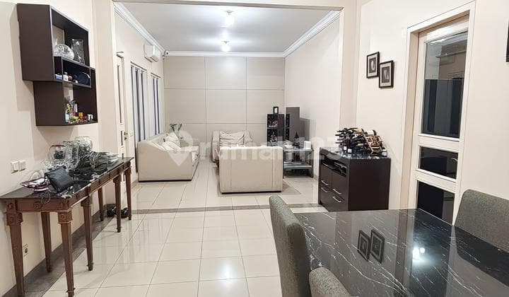 Dijual Cepat! Rumah 2 Lantai Royal Gading Mansion Luas Tanah 9 X 17 - SHM Harga 4,7M