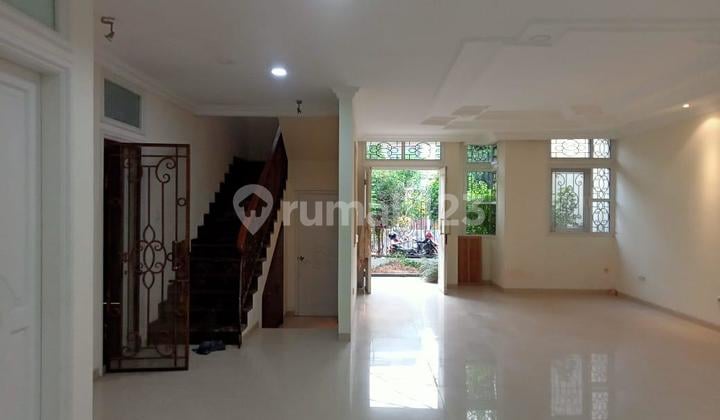 Dijual Rumah Minimalis Janur Elok Semua Kamar Tidur dengan Kamar Mandi Dalam LT 10 x 20 bangunan 2,5 lantai