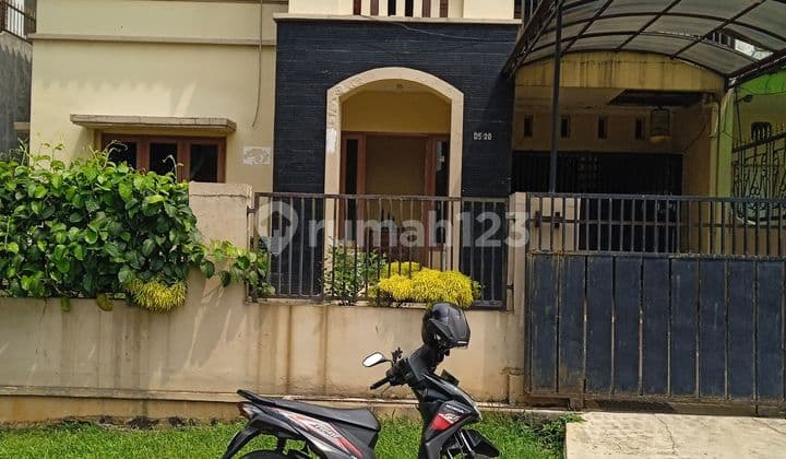 Rumah 2 Lantai dekat dengan taman bermain dan sarana lain nya