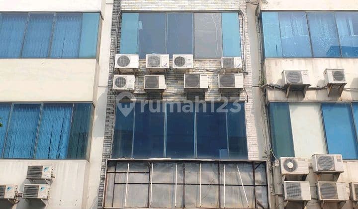 Ruko Sangat Strategis Cocok Buat ******** Usaha Lokasi Di Perkotaan Ni Ruko Di Jual Secara Lelang Negara