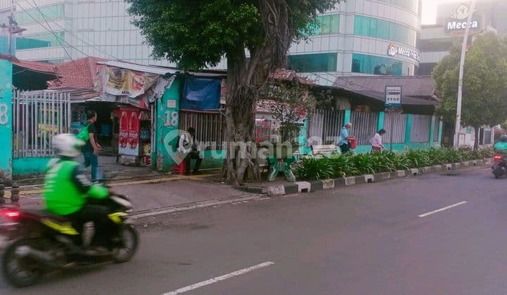 Ni Aset Sangat2 Strategis Pinggir Jln Bensar Jln Pruis Kiri Kanan Perkantoran Seperti Stasiun Rcti dan Gedung Lain Nya Ni di Jual Secara AJB Sama Pemilik Lansung Ni di Jual Hitung Tanah Saja Ni Ada Bngunan Tua .Sangat Cocok Buat Bikin Perkantoran.shourum