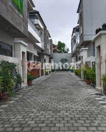 Price Drop House One Gate System Strategic Access Ready to Occupy