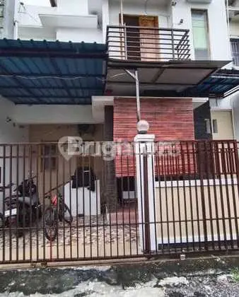 Rumah Nyaman & Siap Huni di Jalan Mertasari