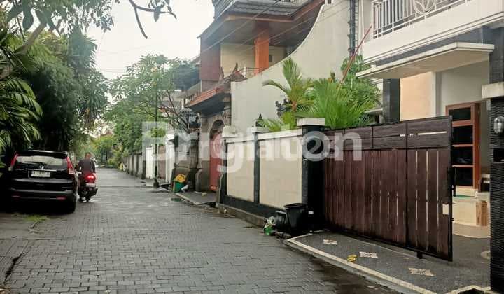 Di Jual Rumah Minimalis 2 Lantai Lokasi Super Strategis Denpasar Timur