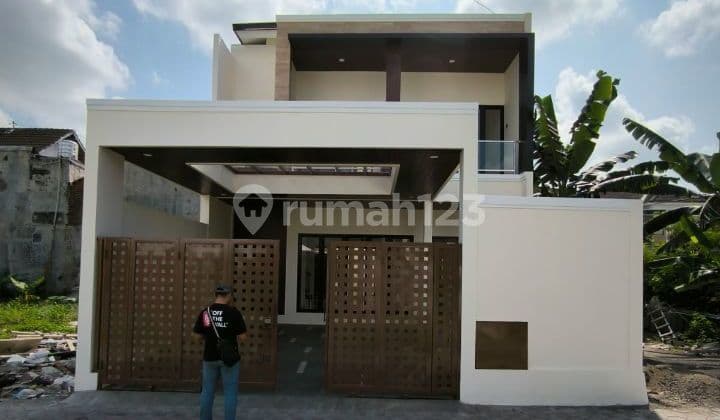 Bangun Banteng Ngaglik House Lot Km7.8 Jakal, Near UGM Campus, Beautiful and Sturdy Design, Good.