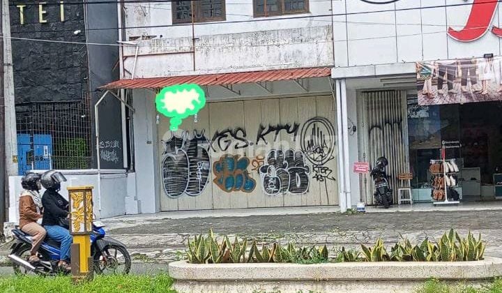 Ruko Sewa Caturtunggal Depok Dekat Kampus Area Bisnis Pertokoan Rama Strategis