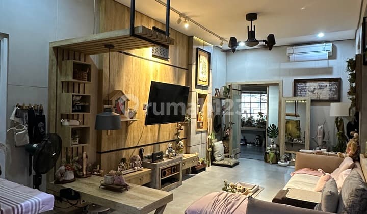 Rumah 2 lt Semi Furnished Siap Huni di Sektor 7A Gs