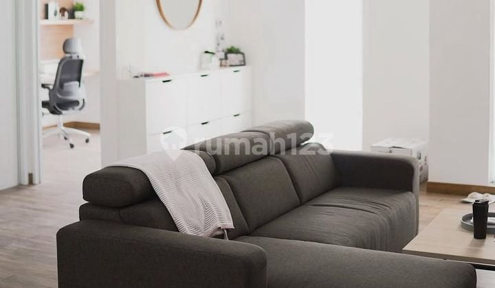 Rumah 2 lt Full Renov & Furnished di Latigo Gs