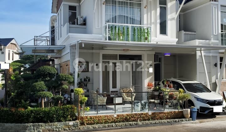 Rumah 2 lt Hook Furnished Siap Huni di Lavisa Lavon