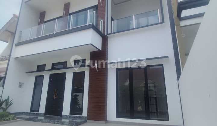 Rumah 2 lt Brand new Modern minimalis Siap huni di BSD