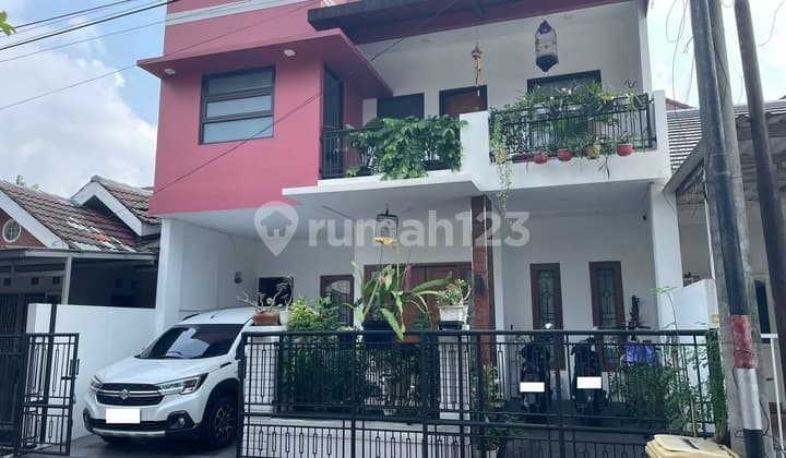 Rumah 2 lt Rapi Siap huni di Nusaloka BSD