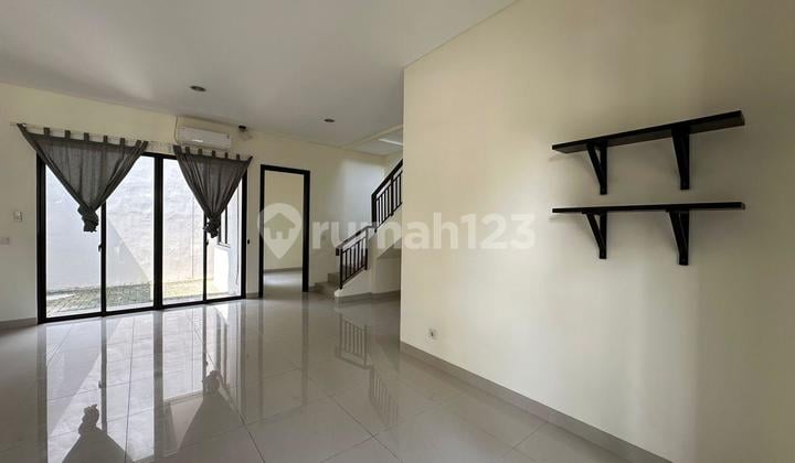 Rumah 2 lt Terawat Siap huni di Illustria Eminent BSD