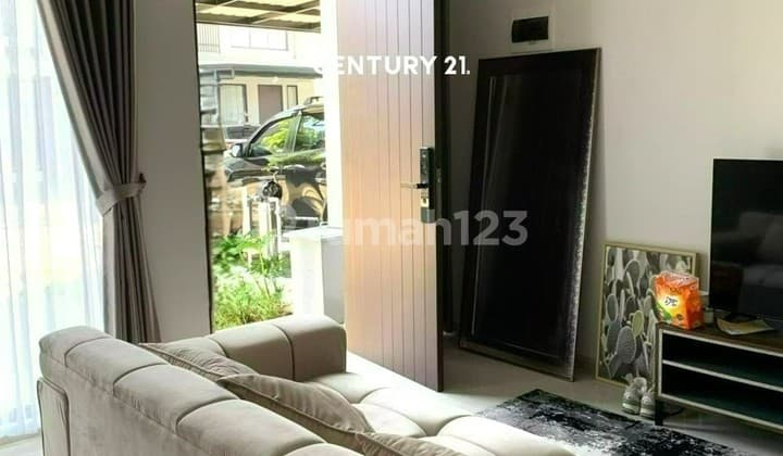 House in Elite Location Kebayoran Harmoni Ready to Occupancy 10308