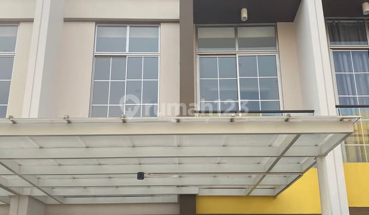 Hot Banget Guya , Disewakan Cepat Rumah Huni View Garden 3 Lantai Pik2