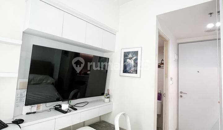 Osaka Riverview Pik2 Apartment Studio Type Fully Furnished