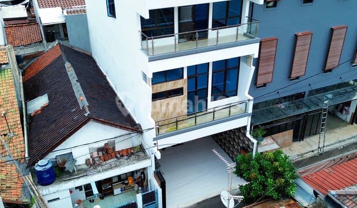 Hanya 3 M-An Saja! Brand New House di Tebet!