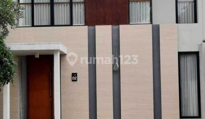 Dijual Rumah Surabaya Barat di Citraland Greenhill