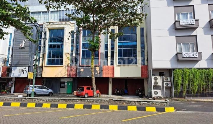 Ruko Strategis Komplek Bahumall Menado Sea View