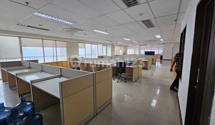 Perkantoran Exclusive, Strategis, Slipi