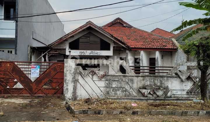 Rumah Hitung Tanah Di Jalan Kembar Perumahan Taman Pondok Indah Wiyung Surabaya