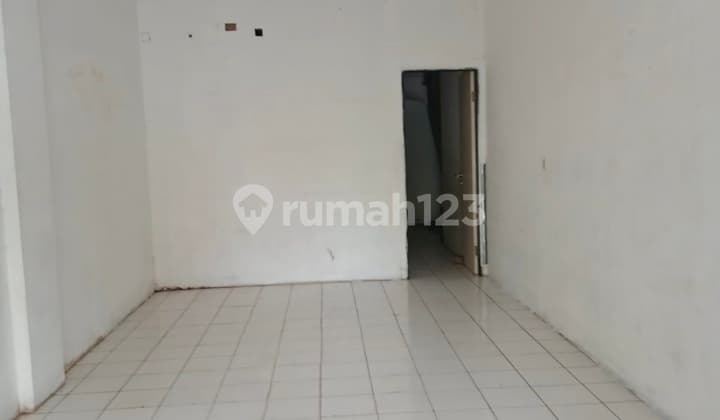 Disewakan Ruko Boulevard Di Taman Palem