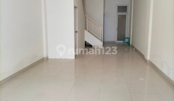 For Rent 4-Story Shop House Boulevard in Taman Surya