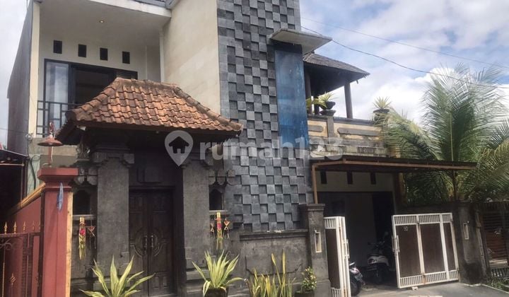 Villa style house