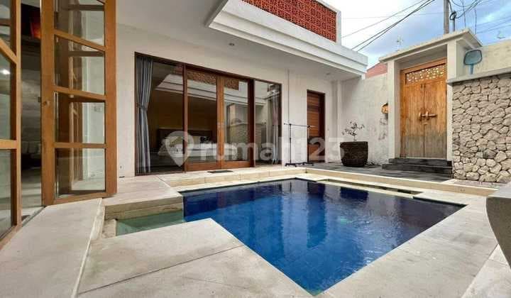 Villa di Jalan Petitenget seminyak