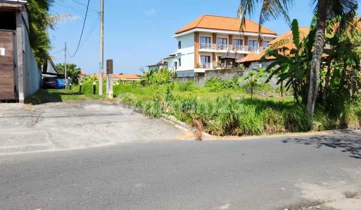 Tanah di Jln padonan batan Kangin canggu