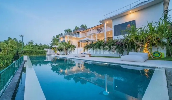 Luxury ocean view villa on Jln Uluwatu, south Kuta