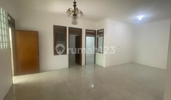 Rumah Nyaman Asri Good Gondition Area Bisnis Dipusat Kota Denpasar