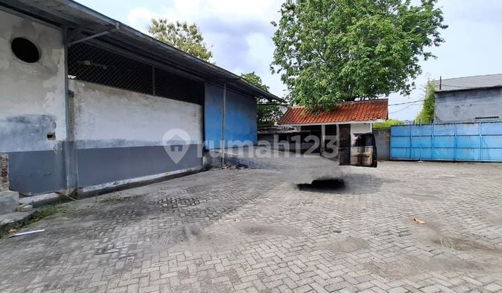 Gudang Siap Pakai Strategis Jarang Ada Karang Tengah