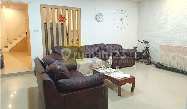 Dijual Rumah 2 Tingkat di Kedamaian, Bandar Lampung