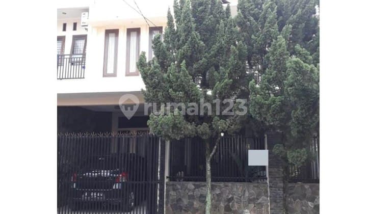 Dijual Rumah di Perumahan Grand Depok City