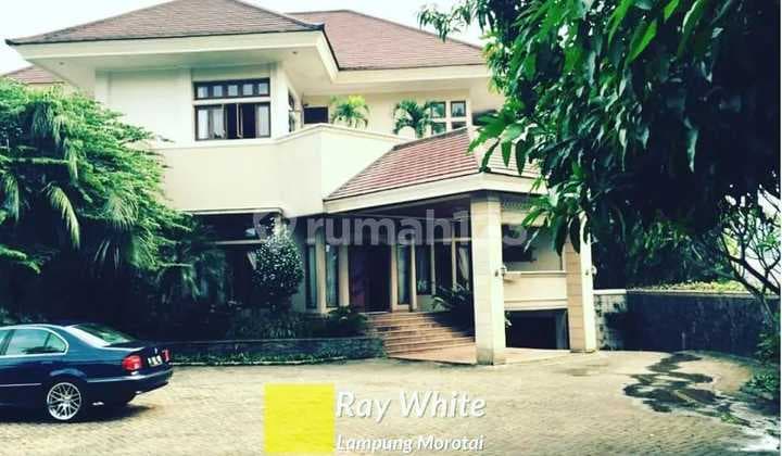 RUMAH MEWAH DEKAT LUNGSIR BANDAR LAMPUNG