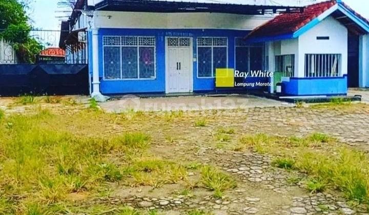 Dijual gudang besar metro