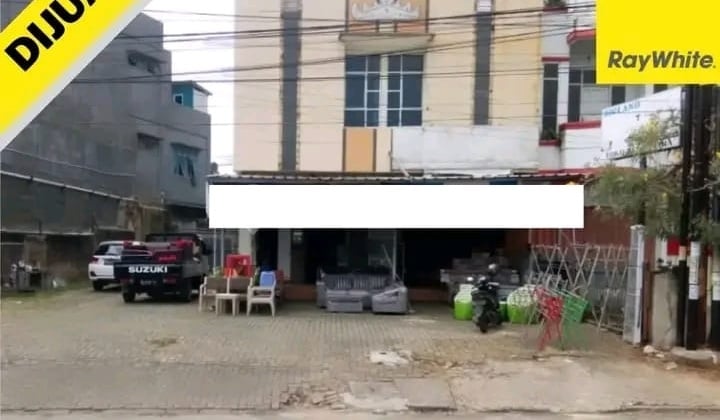 For sale 2.5-story shophouse