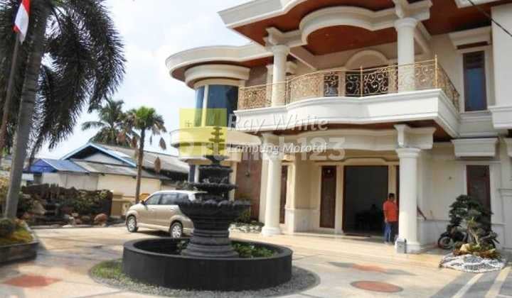 1500 m2 house in Way Halim