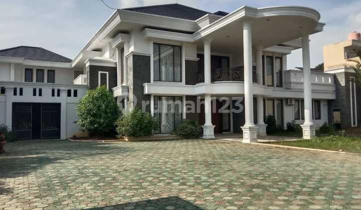 Rumah Sewa Mewah Furnished 2 Lantai di Kedamaian Bandar Lampung