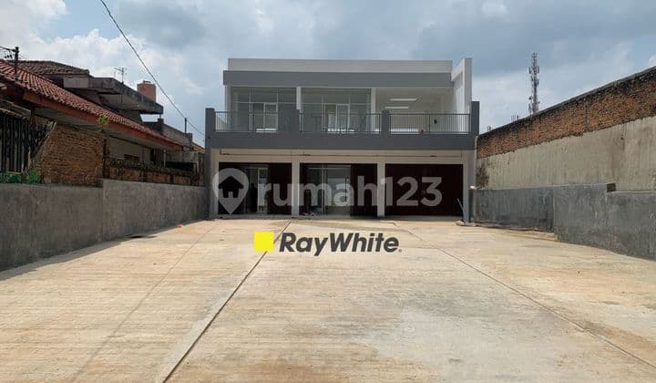 Disewakan 3 unit ruko bangunan baru di Tanjung Karang Pusat