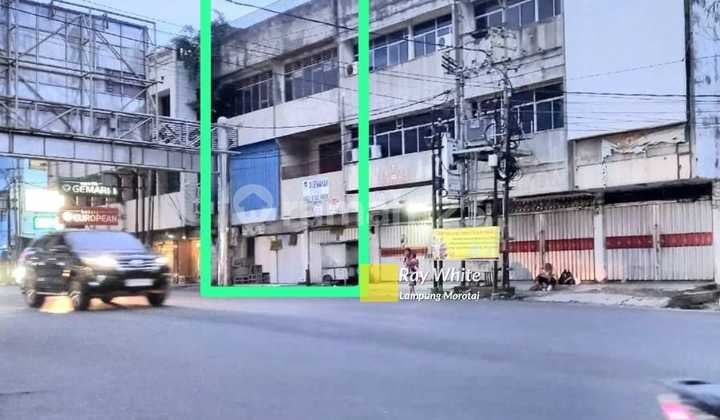 Disewakan Ruko 2 Pintu 3 Lantai ml