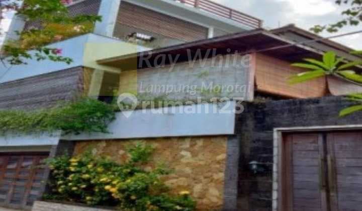 Rumah 3 lantai Lelangan Bank tr